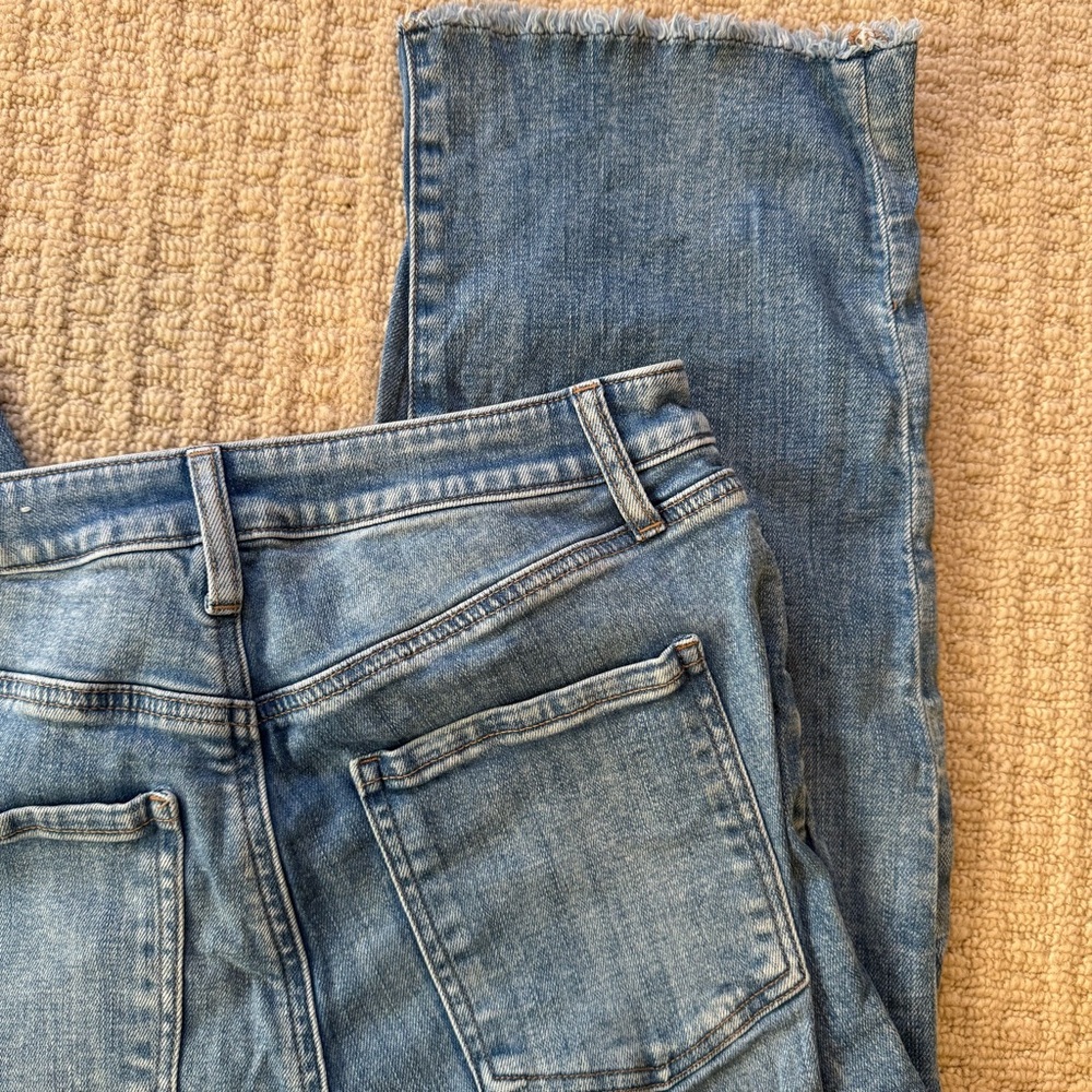 Chico’s Mid Wash High Rise Wide leg copped cutoff Jeans size 6/29 - Picture 3 of 5